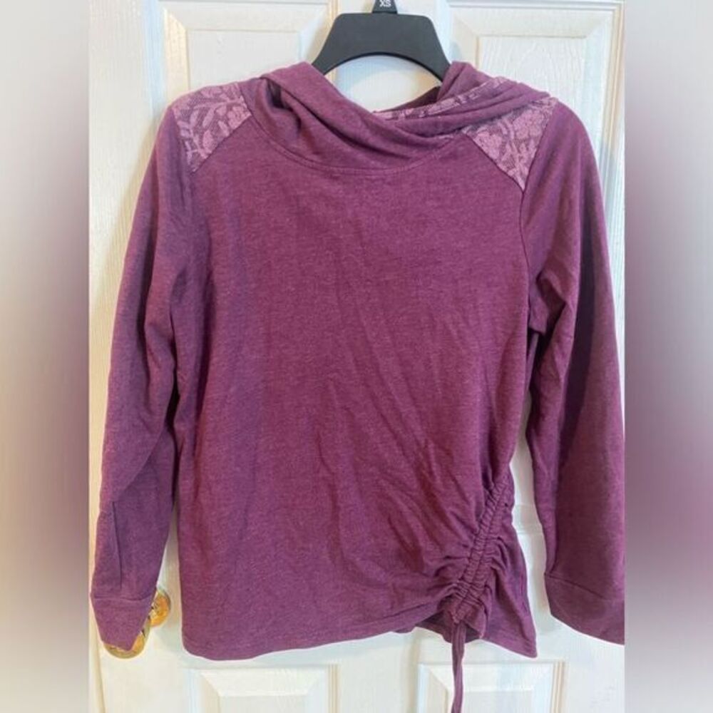 - Women’s Long Sleeve Purple Hooded Top At Johns Bay Size‎ Meduim